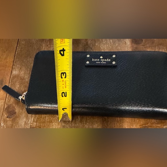 Kate Spade Black Zip-Around Wallet - Picture 5 of 10